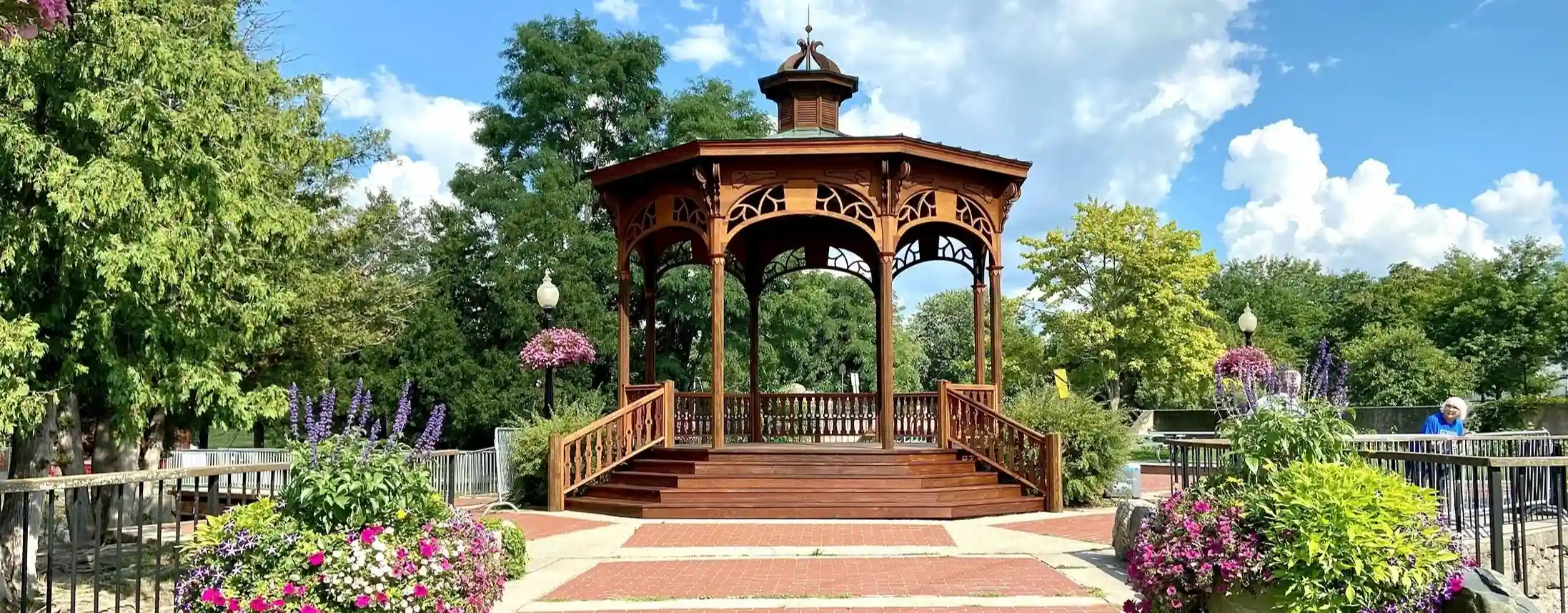 fenton gazeebo